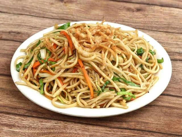 Soft noodles veg