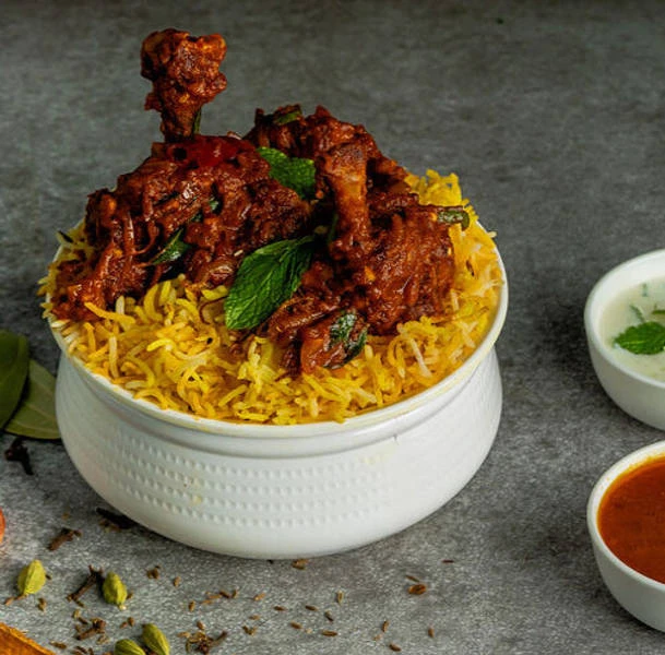 CHICKEN LILLI POP BIRYANI